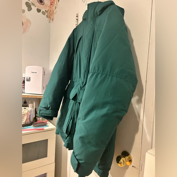Aritzia TNA Pursuit Parka in Green (Size L) - Picture 8 of 16